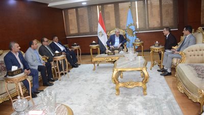محافظ الغربية يلتقي المدير التنفيذي للشركة المصرية للتنمية الزراعية لدعم المزارعين