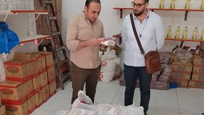 حملات تموينية بالمنتزه تضبط تلاعبًا في السلع وتصرفات غير مشروعة