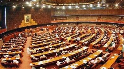 باكستان على صفيح ساخن: تعديل دستوري يمنح الجيش سلطة مطلقة ويقيد صلاحيات القضاء