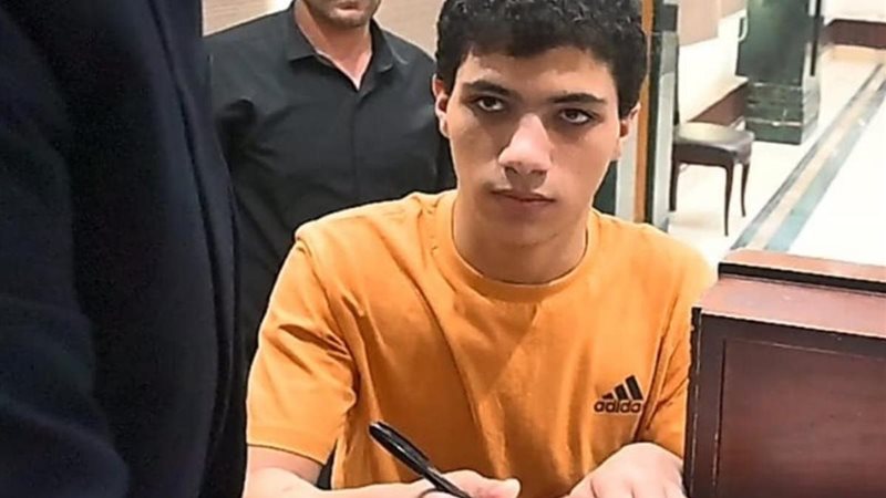 طفل الدارك ويب 