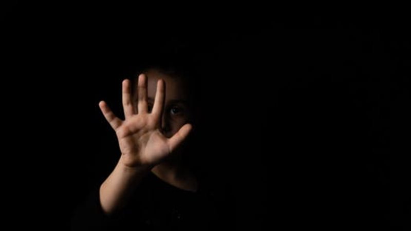 إحالة مدرس للمحاكمة