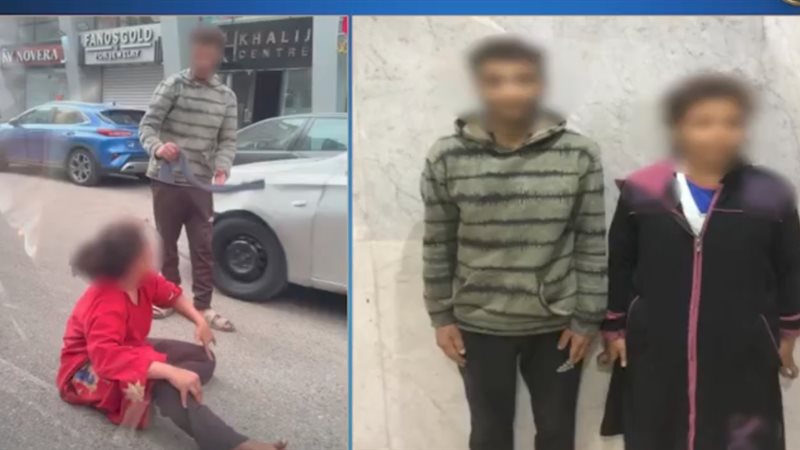 متسول يضرب فتاة 