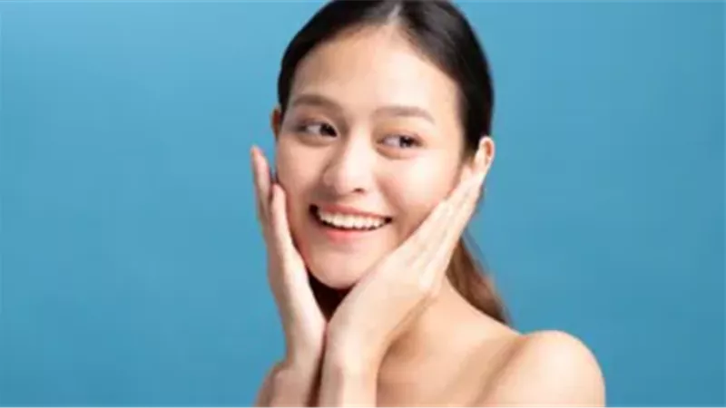 العناية بالبشرة 