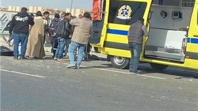 حادث مروع بطريق الفرافرة.. إصابة 31 شخصًا في انقلاب أتوبيس بالوادي الجديد