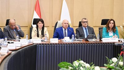 النقل: تفعيل قانون تفضيل المنتج المحلي لتقليل فاتورة الواردات