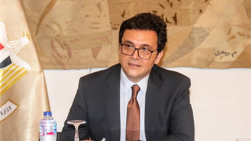  الدكتور أحمد فؤاد