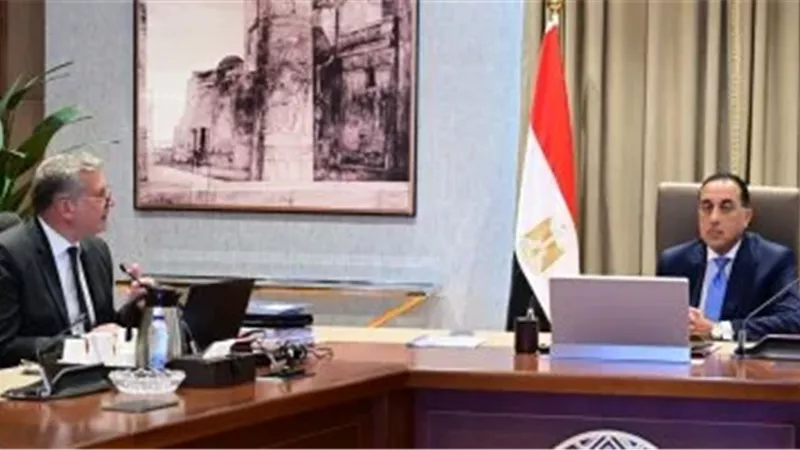 رئيس الوزراء ووزير