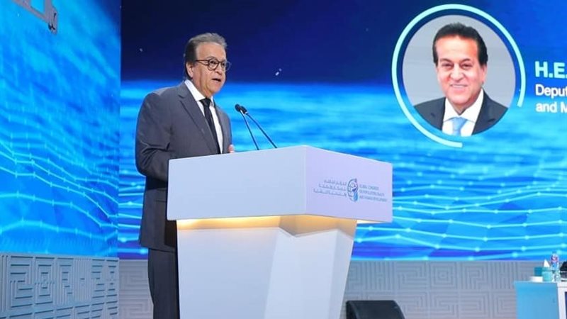  الدكتور خالد عبد