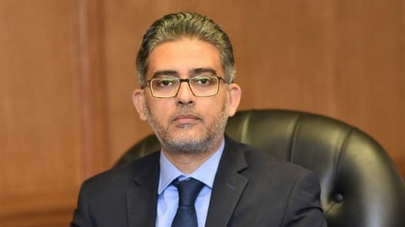  الدكتور أحمد عبد