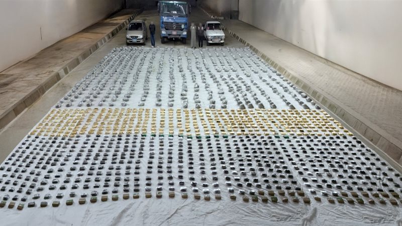 المتهمين والمضبوطات