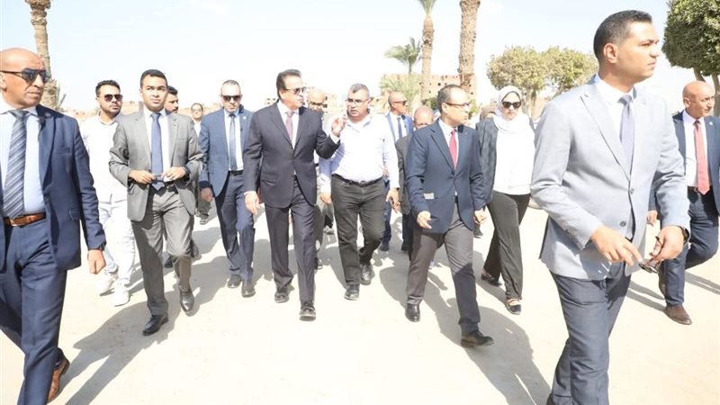 أثناء تفقد وزير الصحة