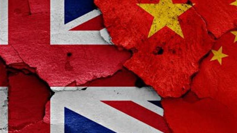 اتهامات بالتجسس بين