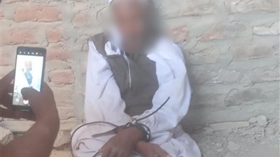 غضب كبير.. خطف مسن وتصويره لمروره أمام منازل خصومه بقنا (خاص)