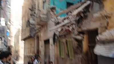 انهيار عقار قديم دون إصابات في منطقة اللبان بالإسكندرية
