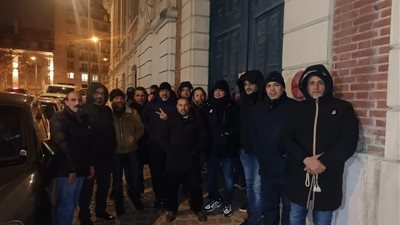 قبل غلق التصويت.. الجالية المصرية في فرنسا تشارك بقوة في انتخابات مجلس النواب