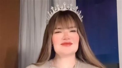 العرافة كابي.. تنبؤات مثيرة للجدل طالت نجوم الفن آخرهم تامر حسني