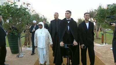 أشرف حكيمي يفوز بجائزة أفضل لاعب في أفريقيا لعام 2025