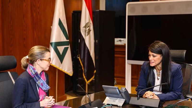 وزيرة التخطيط 