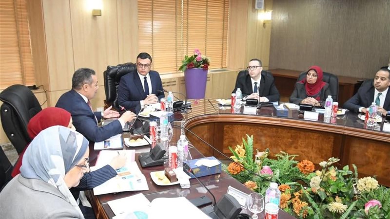 وزير الإسكان 