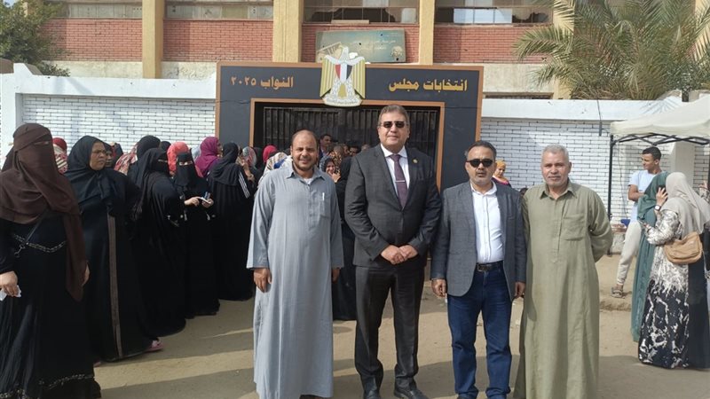 النائب طارق شكري