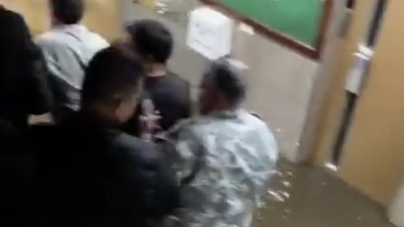 غرق وزارة العمل اللبنانية