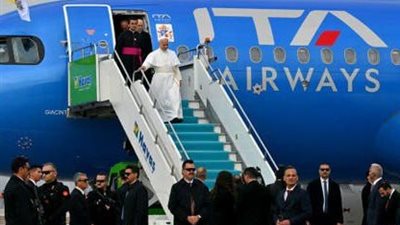 بابا الفاتيكان يبدأ أولى زياراته الخارجية من تركيا… رسالة سلام تمتد من أنقرة إلى بيروت