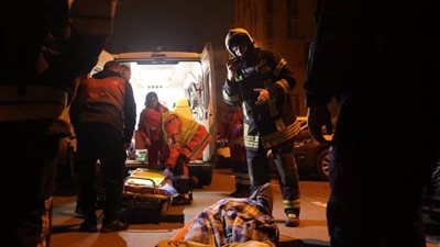 زيلينسكي يحذر: صواريخ وطائرات مسيرة روسية تضرب أوكرانيا وسط مفاوضات سلام حاسمة