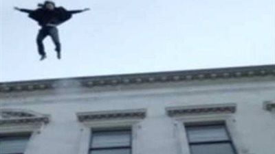 مصرع شخص سقط من الطابق الحادي عشر من شرفة عقار فى الإسكندرية 