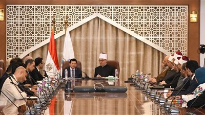 تفاصيل لقاء وزير الشباب ومفتي الجمهورية لتعزيز التعاون لبناء وعي الشباب ومواجهة الظواهر السلبية