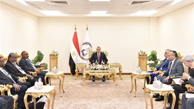 وزير الإنتاج الحربي يستقبل وفد الصناعات الدفاعية السودانية لمناقشة قضايا التعاون العسكري