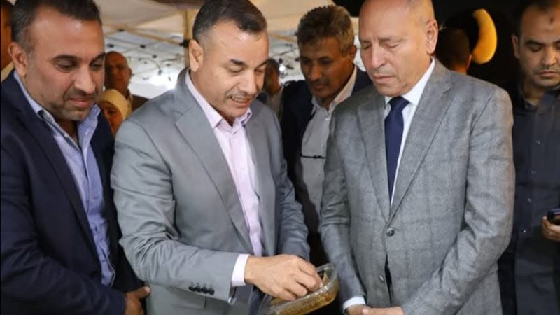 جانب من افتتاح معرض