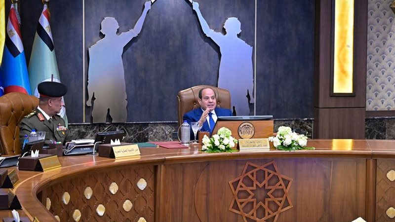 الرئيس السيسي يشهد