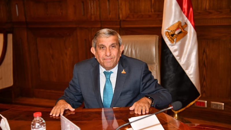  النائب علاء عبد