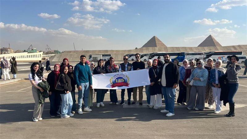 جانب من الزيارة 