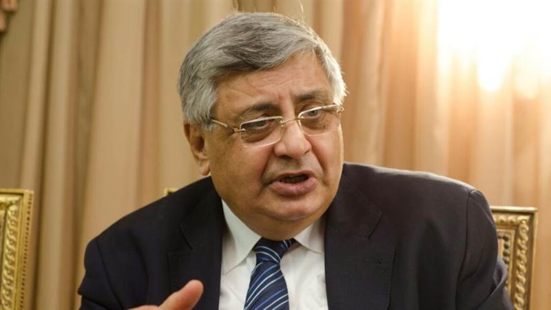  الدكتور عوض تاج