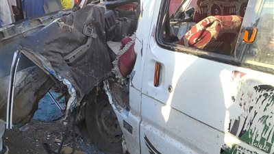 مصرع شخص وإصابة 11 آخرين في حادث تصادم على الطريق الزراعي بالمنيا