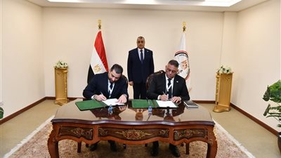 الإنتاج الحربي يوقع عقدين جديدين للتعاون في مجال التصنيع العسكري