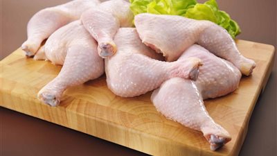 الفراخ الفاسدة في الأسواق.. تحذيرات رسمية تواجه القلق الشعبي