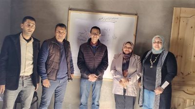 محافظ المنيا: تمكين الأسر الأولى بالرعاية أولوية لتعزيز التنمية المستدامة بقرى سمالوط