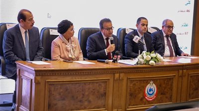 وزير الصحة يشهد القرعة الإلكترونية لاختيار أعضاء البعثة الطبية المصرية للحج
