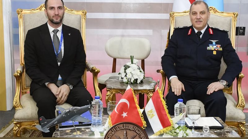 جانب من اللقاءات