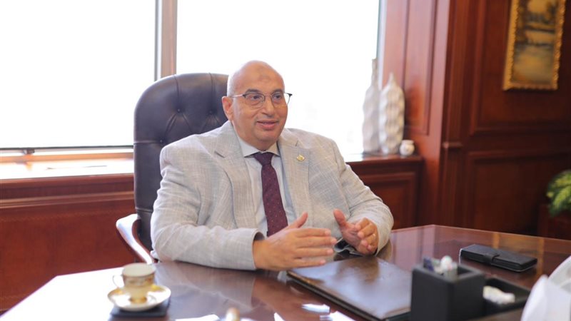 النائب أشرف عبدالغني