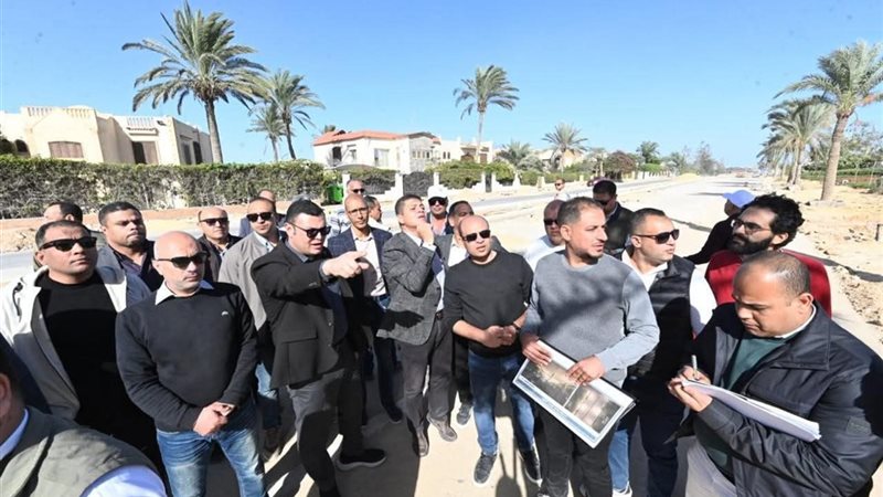 وزير الإسكان 