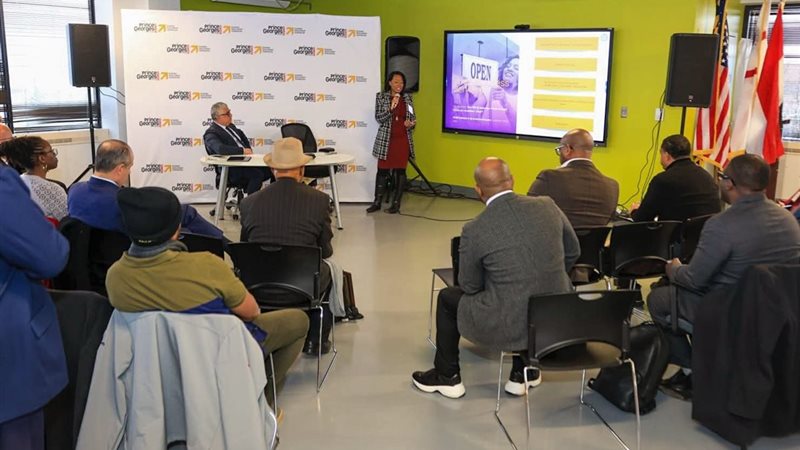 رئيس اقتصادية قناة