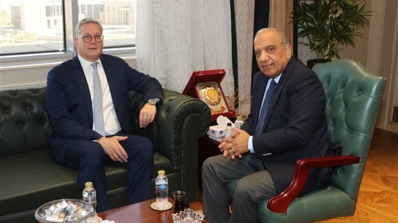 وزير الكهرباء