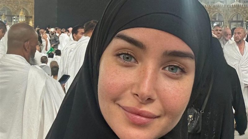 النجمة هنا الزاهد