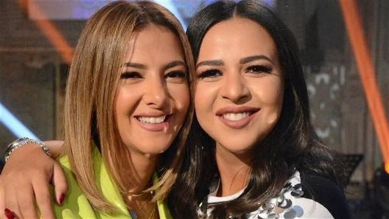 إيمي سمير غانم شقيقتها