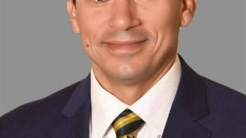 وزير الشباب والرياضة