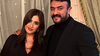 السوشيال ميديا تشتعل.. حرب ناعمة بين أحمد العوضي وياسمين عبدالعزيز