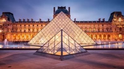 هروب صادم في قلب اللوفر.. اللصوص يسبقون الشرطة بـ30 ثانية فقط